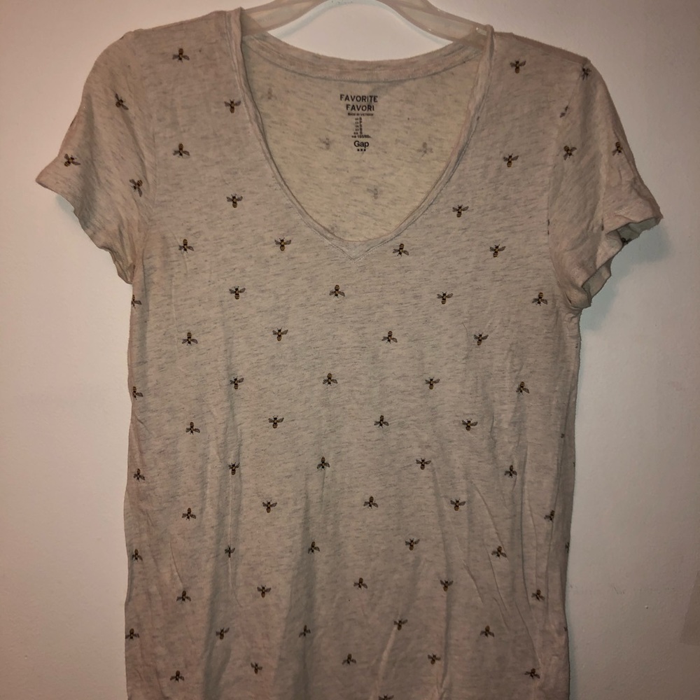 GAP V-Neck Tee